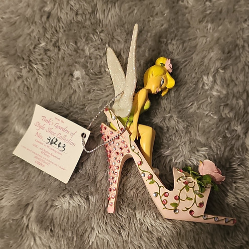 Disney tinker bell rose petal - disney,